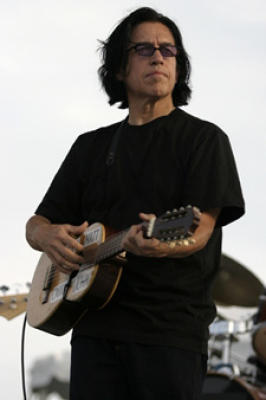 Louie Perez